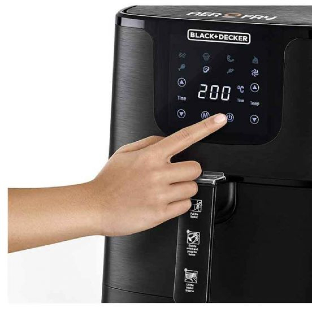 أهم المميزات اير فراير بلاك اند ديكر :

 	تحكم دقيق في درجة الحرارة
 	سلة طهي قابلة للإزالة وآمنة للغسل في غسالة الصحون
 	قاعدة مقاومة للانزلاق
 	تصميم آمن ومريح
 	7 برامج مسبقة الإعداد
 	تقنية Rapid Air