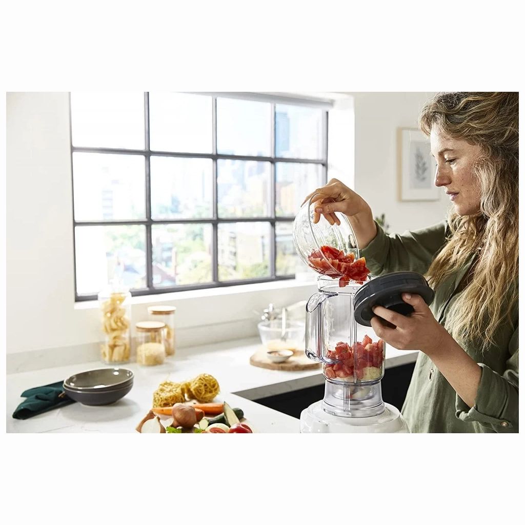 أهم المميزات سعر كينوود كيتشن ماشين :

 	الوظائف المتعددة
 	سهولة التنظيف
 	مزود بقفل أمان
 	تصميم مدمج
 	ملحقات المتنوعة
 	التحكم في السرعة
 	امنة لغسالة الصحون